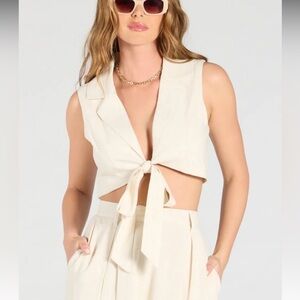 Windsor linen tie front vest NEW